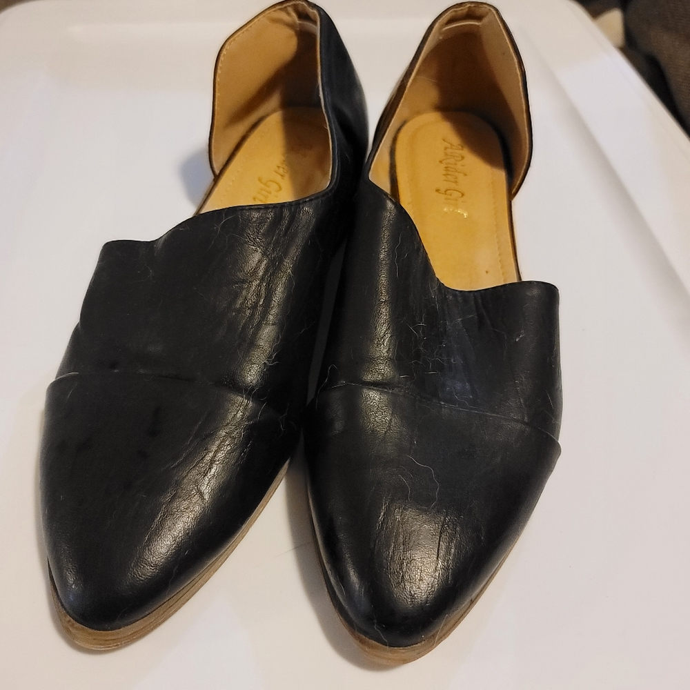 Trendy Side Cut Out Flats Black